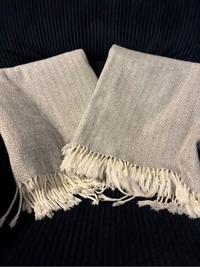 Set of 2 Nido Notte Italy Herringbone Fringe Throw Blankets Gray Cream